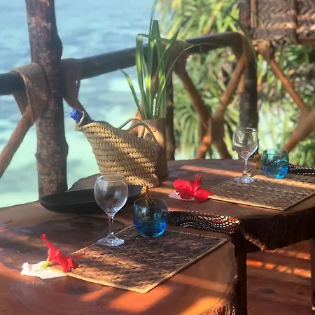 Mtende Beach Bungalow Ocean View & Secret Beach Exterior photo